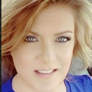 Meet your Posher, Lisa ann